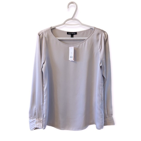 𝅺banana REPUBLIC Silky Grey Long Sleeve Blouse Womens Petite Small. NWT. - Picture 1 of 8